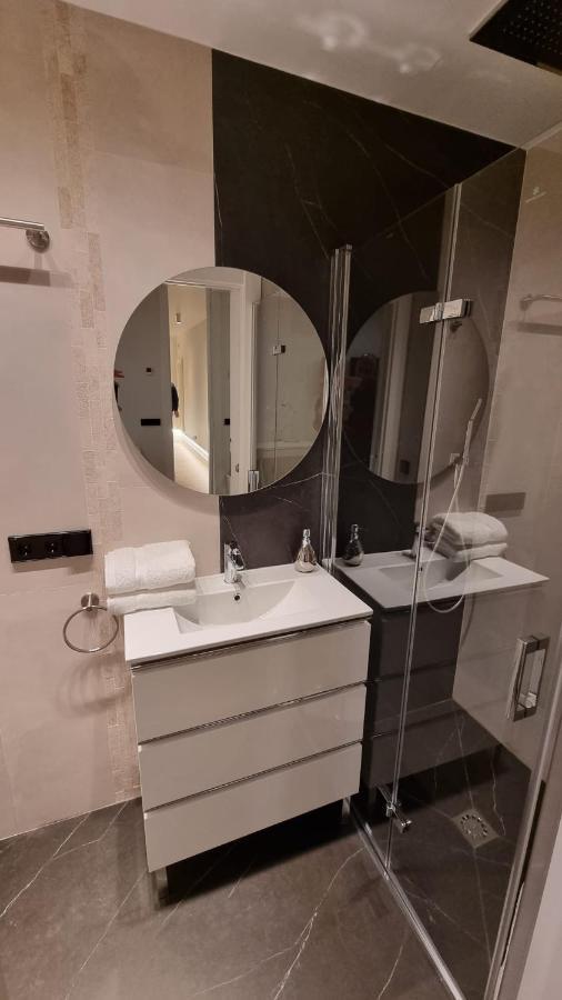 מדריד Puerta Del Sol Iii, 4 Bedrooms 5Wc מראה חיצוני תמונה